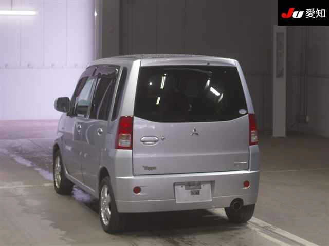 MITSUBISHI TOPPO 2008