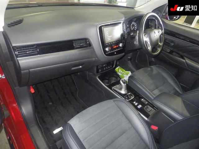 MITSUBISHI OUTLANDER PHEV 2020