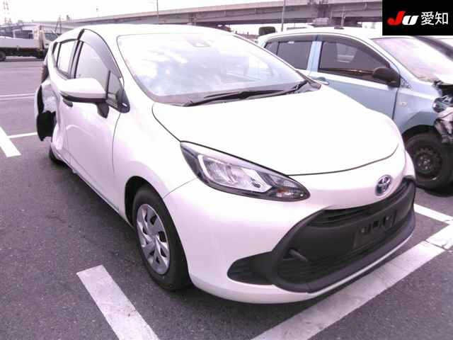 TOYOTA AQUA 2023
