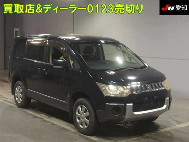MITSUBISHI DELICA D5 2012