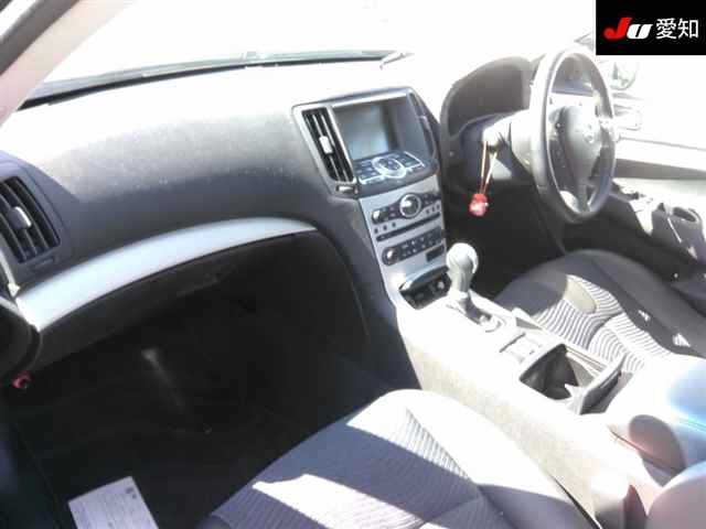 NISSAN SKYLINE 2009