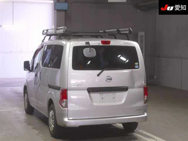 NISSAN NV200 2010
