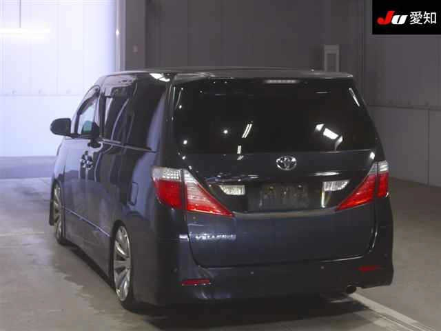 TOYOTA VELLFIRE 2010