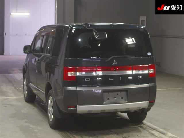 MITSUBISHI DELICA D5 2012