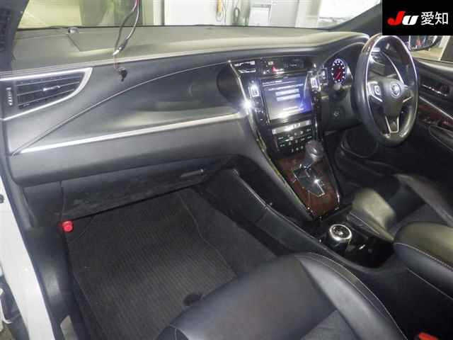 TOYOTA HARRIER 2017
