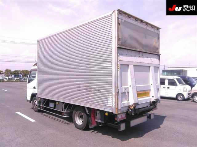 MITSUBISHI CANTER 2011