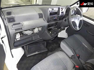 DAIHATSU HIJET VAN 2011