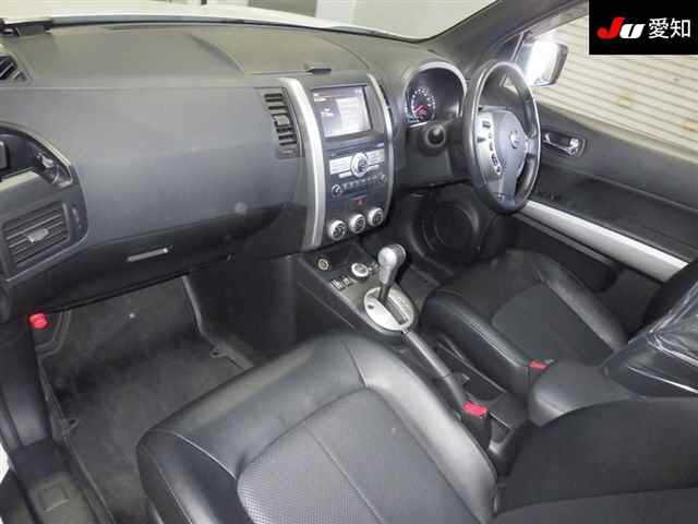 NISSAN X-TRAIL 2012