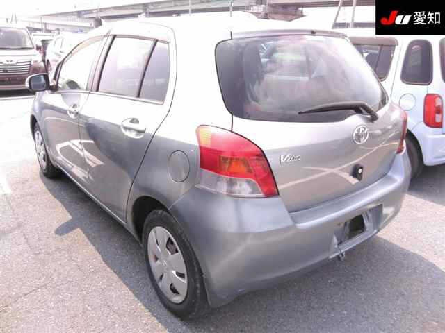 TOYOTA VITZ 2009