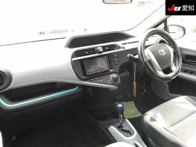 TOYOTA AQUA 2012