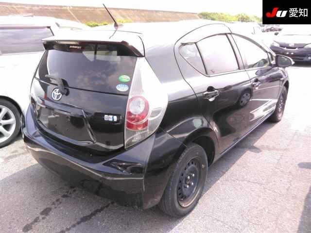 TOYOTA AQUA 2012