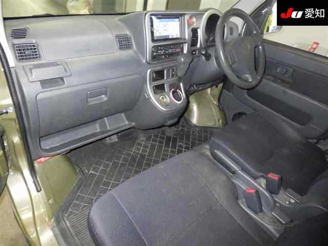 DAIHATSU HIJET VAN 2015