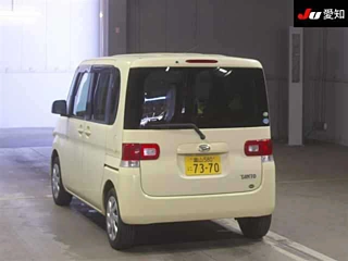 DAIHATSU TANTO 2011