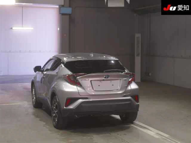 TOYOTA C-HR 2017