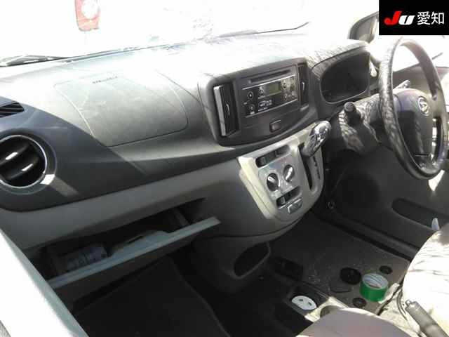 DAIHATSU MIRA E S 2014