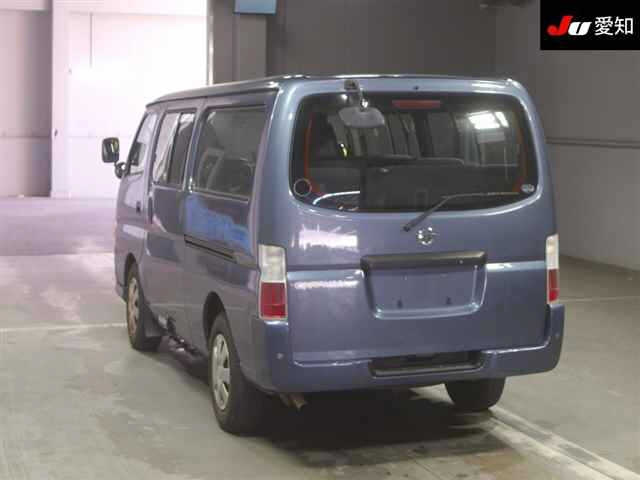 NISSAN CARAVAN 2009