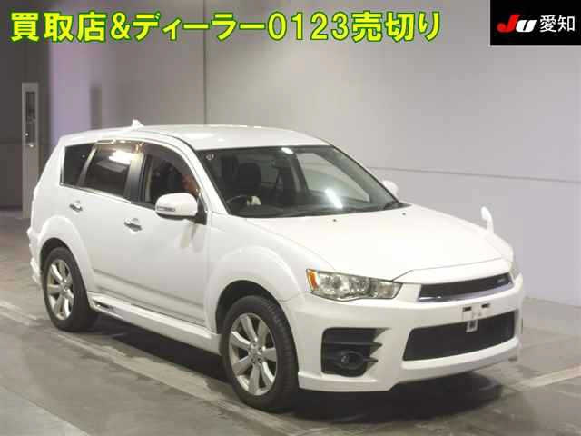 MITSUBISHI OUTLANDER 2011