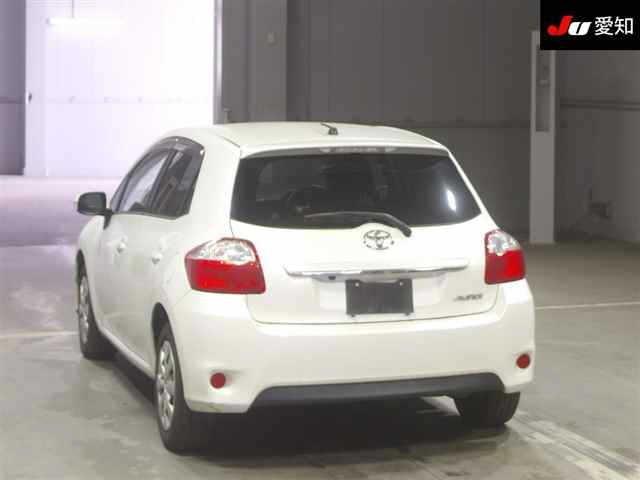 TOYOTA AURIS 2011