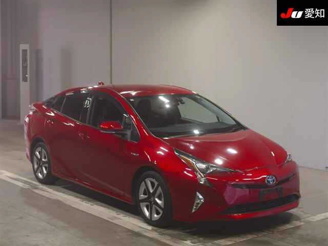 TOYOTA PRIUS 2016