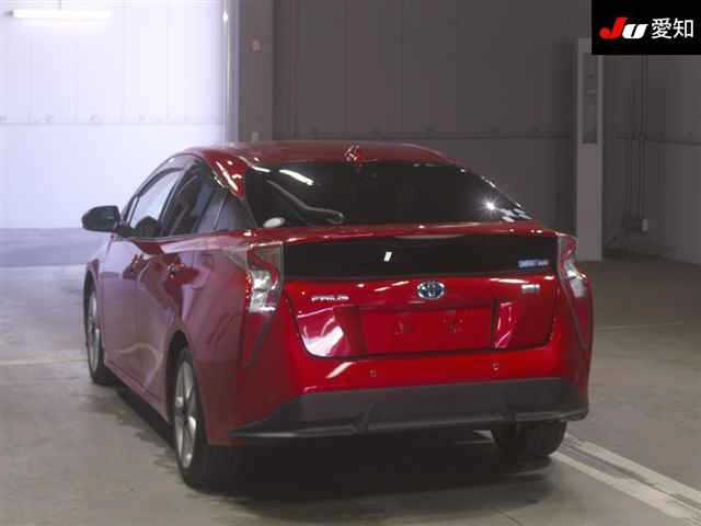 TOYOTA PRIUS 2016