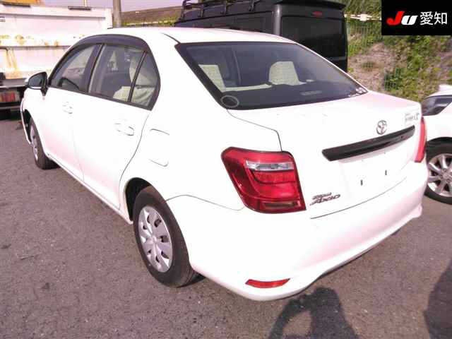 TOYOTA COROLLA AXIO 2016