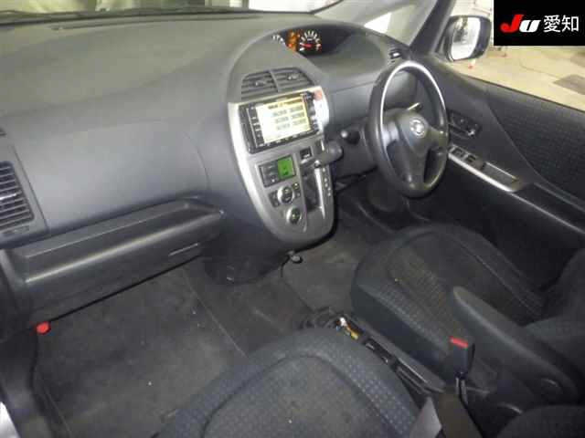 TOYOTA RACTIS 2010