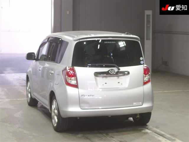 TOYOTA RACTIS 2010