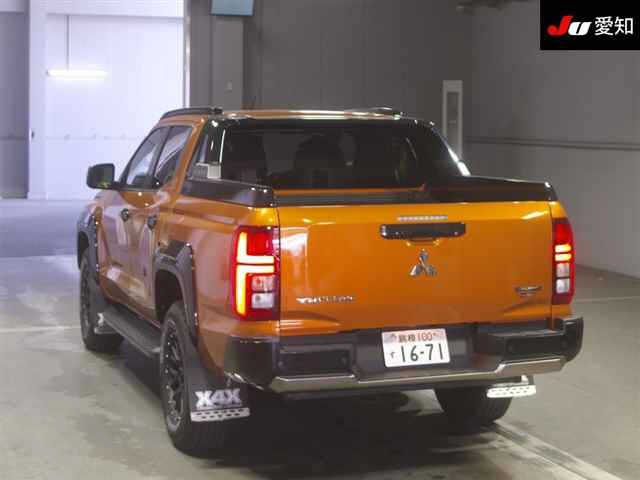MITSUBISHI TRITON 2024