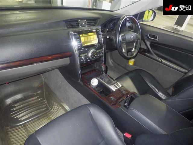 TOYOTA MARK X 2011