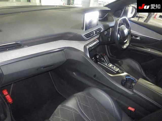PEUGEOT 3008 2017