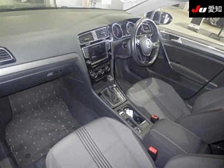 VOLKSWAGEN GOLF VARIANT 2016