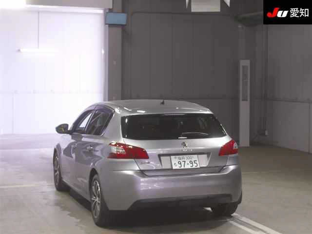 PEUGEOT 308 2015