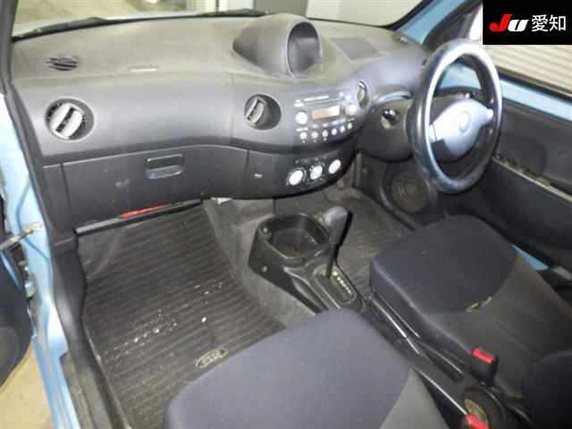 DAIHATSU ESSE 2010