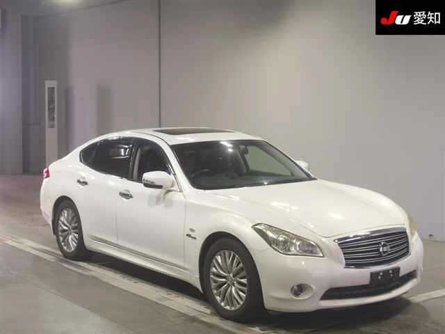 NISSAN FUGA 2013