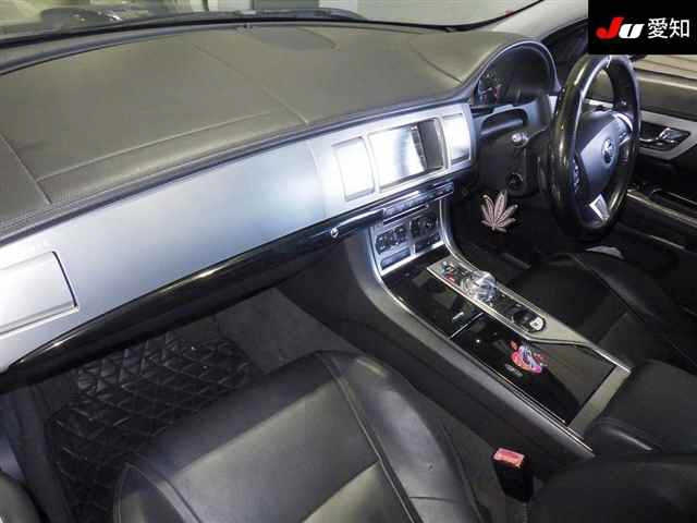JAGUAR XF SERIES 2014