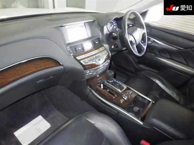 NISSAN FUGA 2013