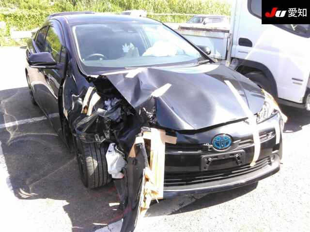 TOYOTA PRIUS 2021