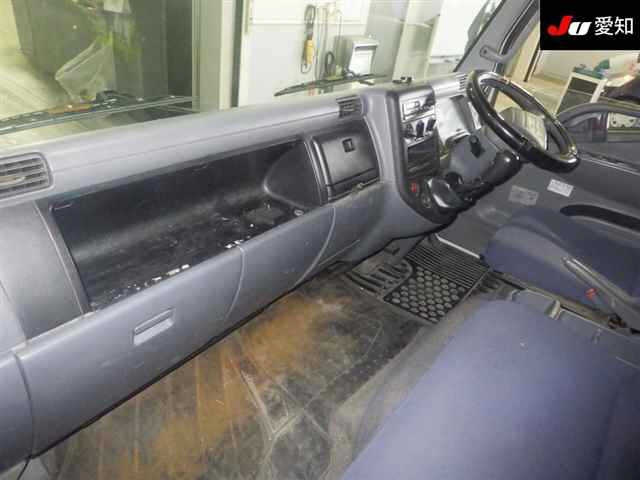 MITSUBISHI CANTER 2011