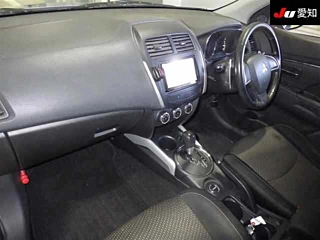 MITSUBISHI RVR 2013