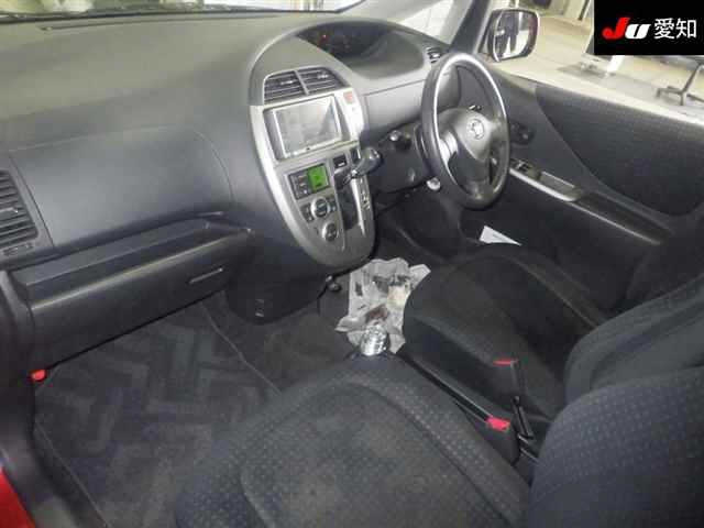 TOYOTA RACTIS 2010