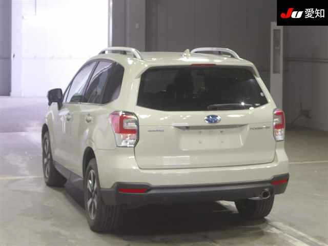 SUBARU FORESTER 2015
