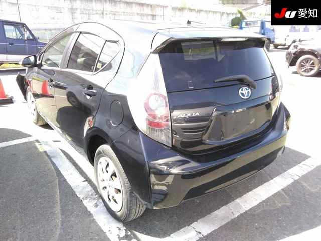 TOYOTA AQUA 2012