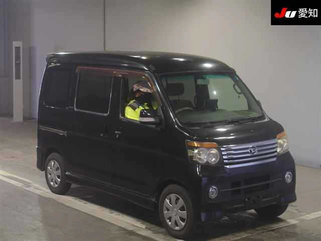 DAIHATSU ATRAI WAGON 2011