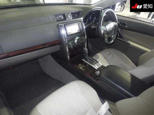 TOYOTA MARK X 2011