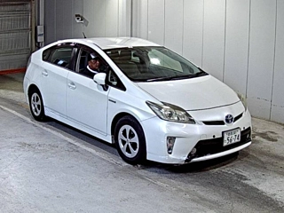 TOYOTA PRIUS 2013