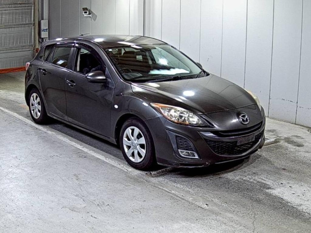 MAZDA AXELA 2010