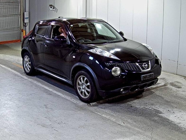 NISSAN JUKE 2011