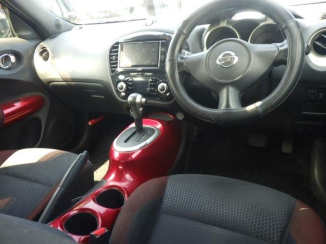 NISSAN JUKE 2011