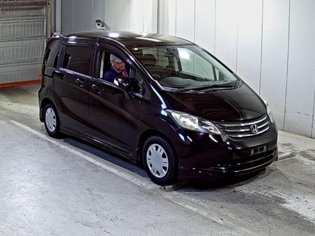 HONDA FREED 2008