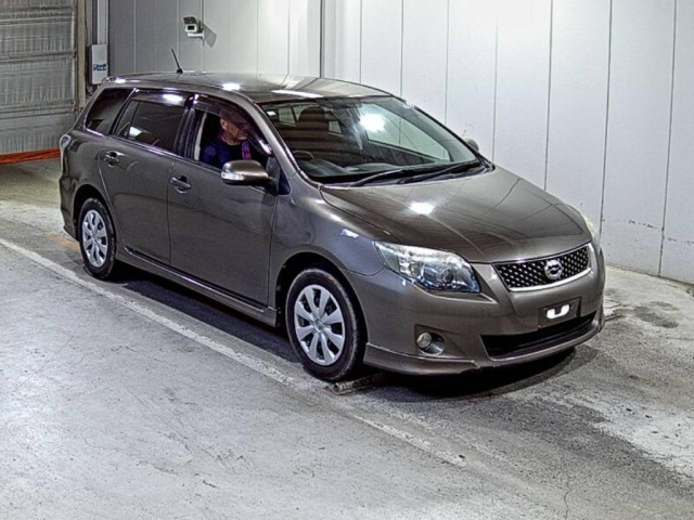 TOYOTA COROLLA FIELDER 2010